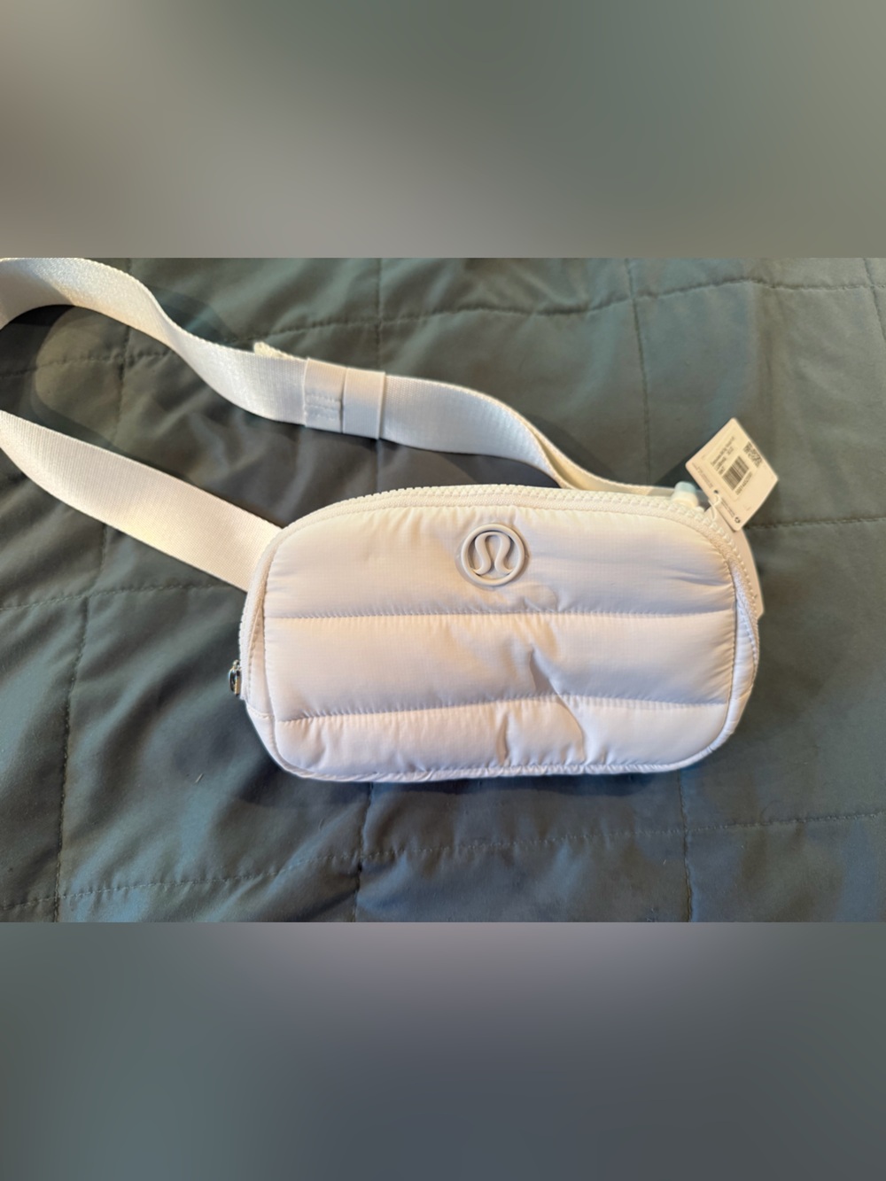 lululemon athletica white Quilted Everywhere Belt Bag